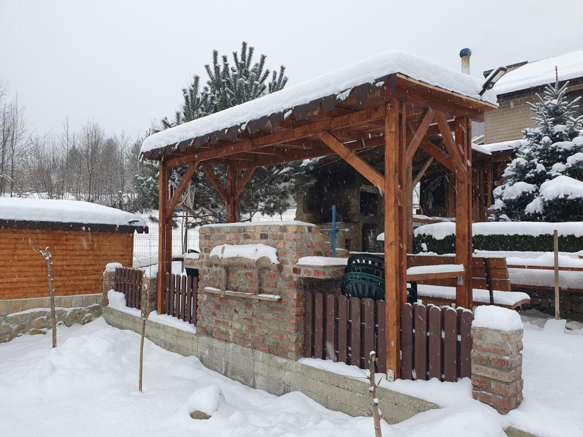 Rooms Poienita Slanic Moldova Exterior photo